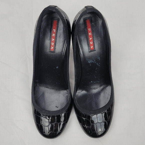 Prada Black Crocco Embossed Patent Leather Block Heels Pumps 6.5 - Picture 2 of 8